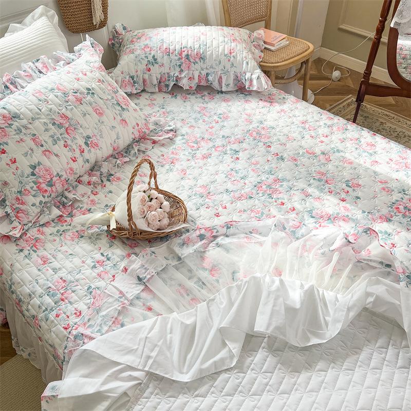 French bed cover three-piece quilted quilted cotton padded lace bed cover non-slip cotton bed cover tatami blanket