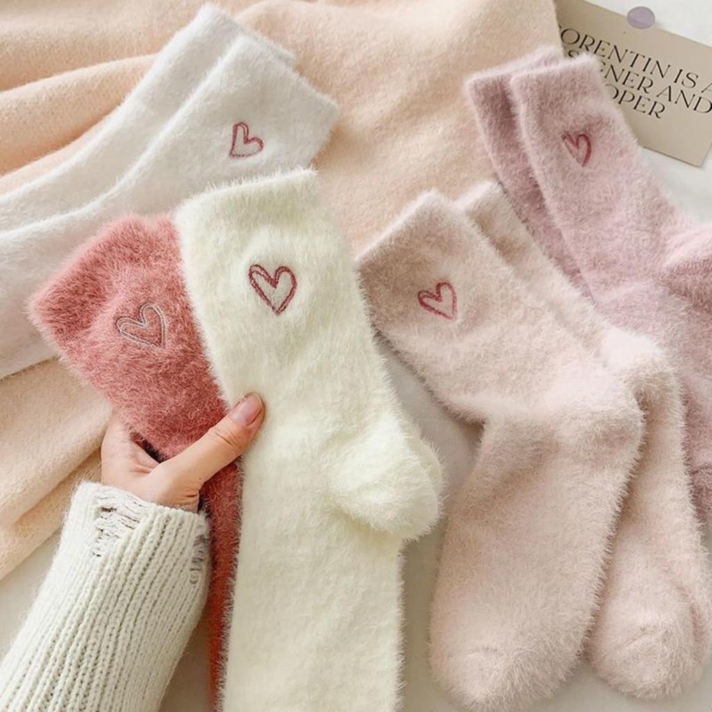 4 PAIRS Women Winter Warm Funny Socks Love Fuzzy Fashion Middle Tube Socks Female Thick Home Floor Sleep Socks