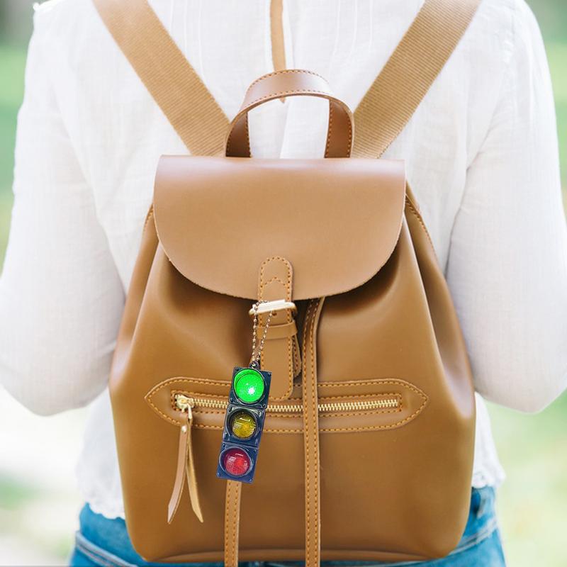 Kreative Simulation Elektronische Ampel Schlüsselanhänger Anhänger Mini Fußgängerampel LED Leuchtspielzeug Kinder Kognitives Spielzeug