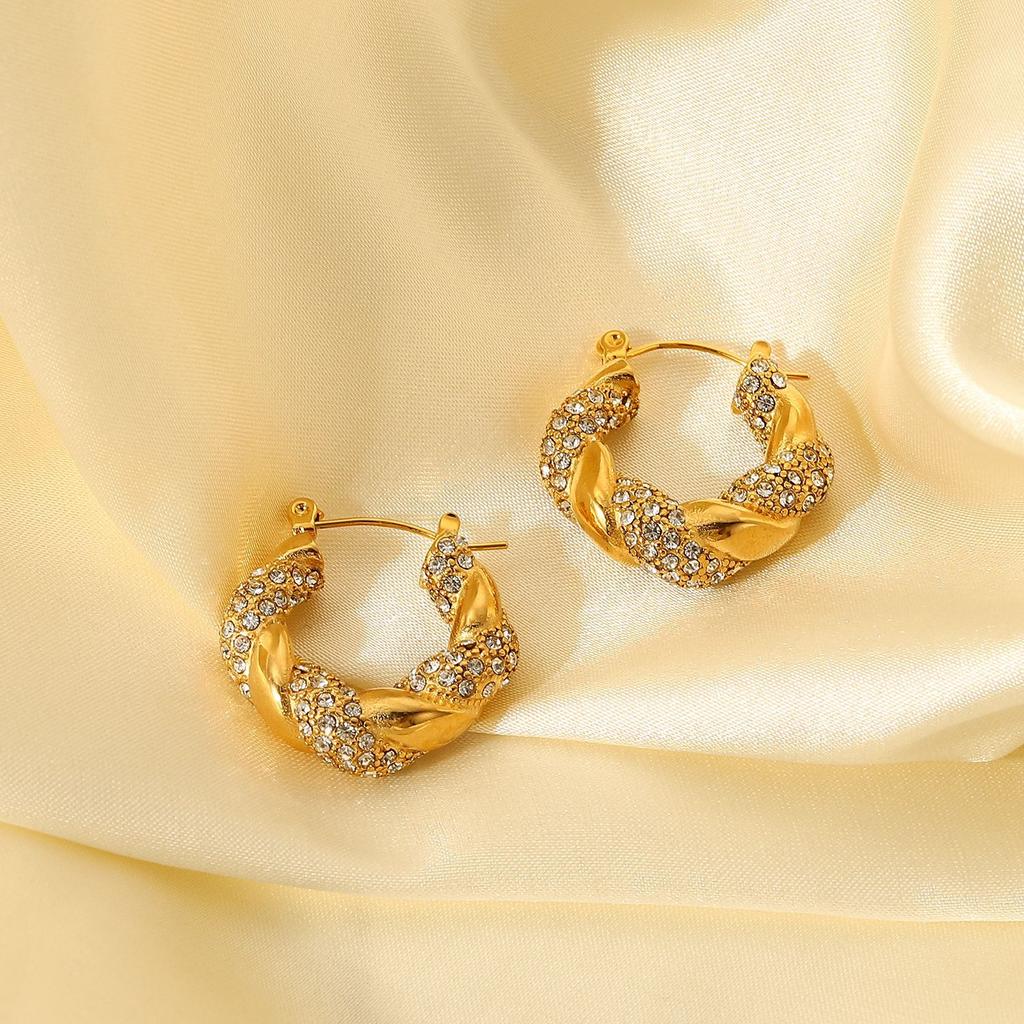 New Fashion Ins Twisted Stainless Steel 18K Gold Plated Stud Earrings Double CC Shape Smooth Hoop Earrings