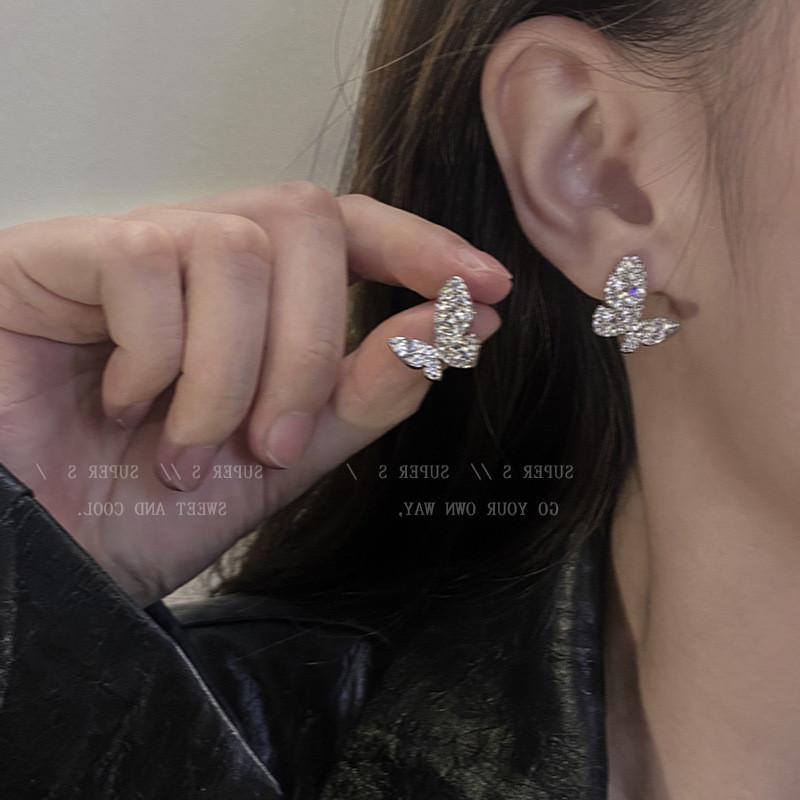 Boucles d'oreilles clous cœur nœud pour femmes Élégantes Boucles d'oreilles en cristal Accessoires de piercing Bijoux