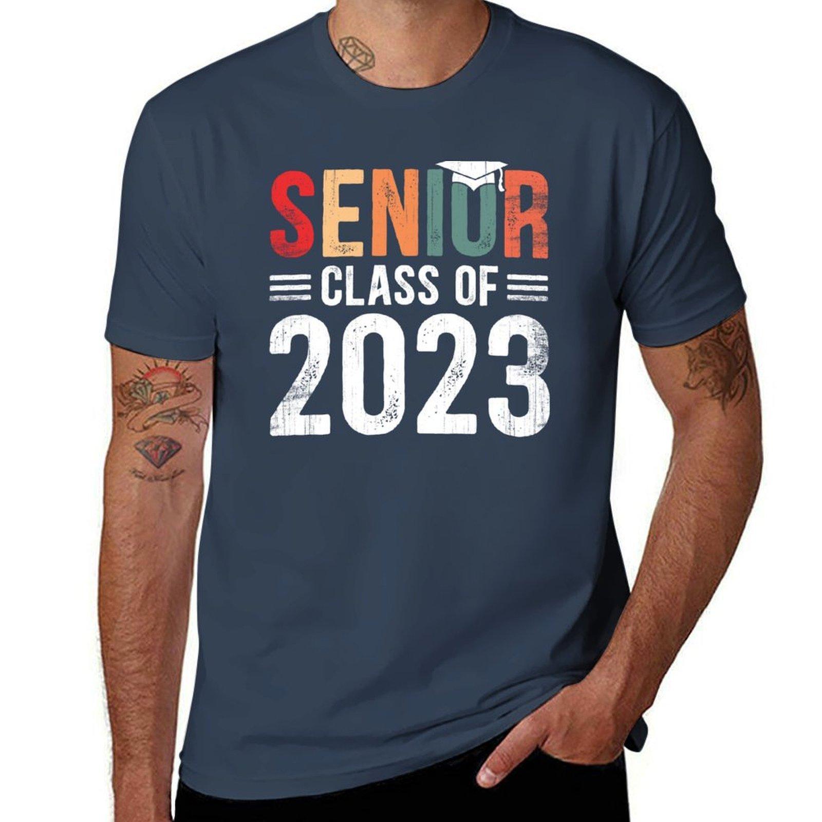 Senior Class of 2023 Graduation Vintage Retro TShirt Classic Print Short Sleeve Shirt S