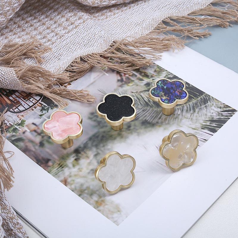 Plum Blossom Zinc Alloy Single Hole Cabinet & Drawer Handle