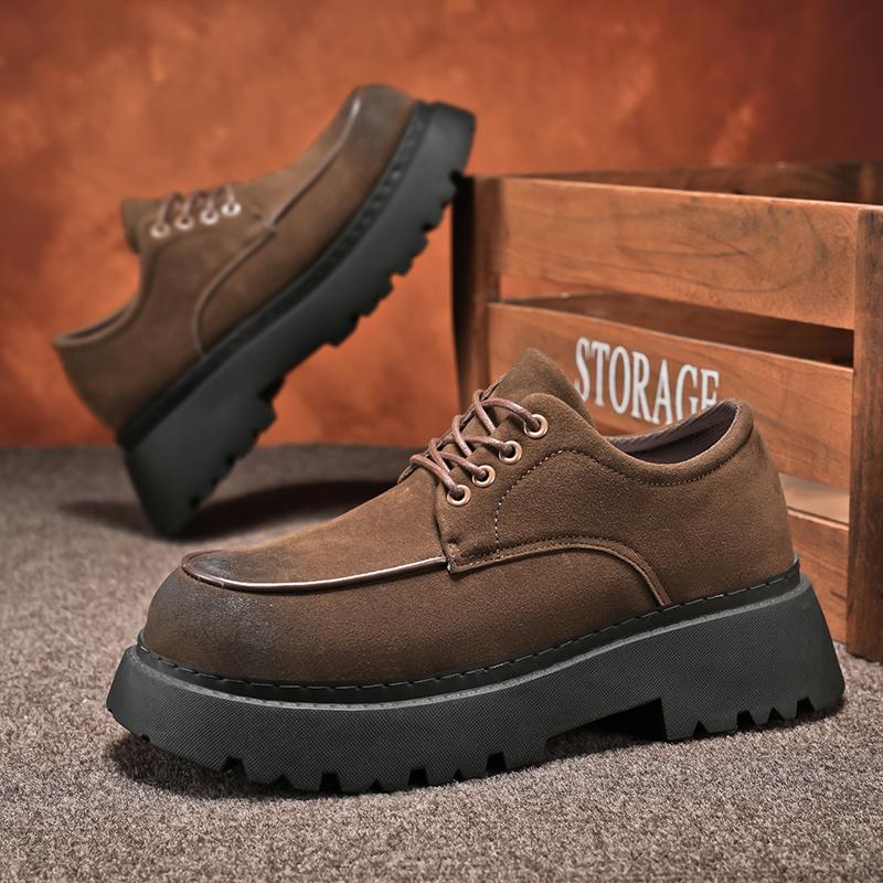 Fritidsskor med snörning i mocka för män Tjock sula Velourloafers Märkesdesign Rund tå Plattformsula i Svart Brun Anti-halkskor
