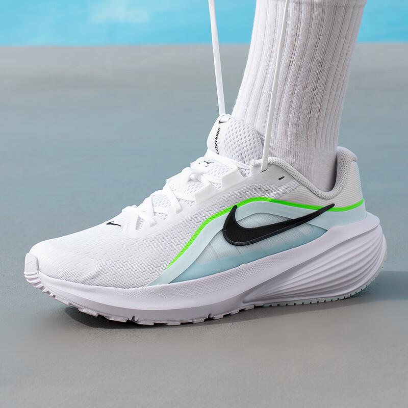 Nike Downshifter 7/24 Men s Running Shoes US M7.5