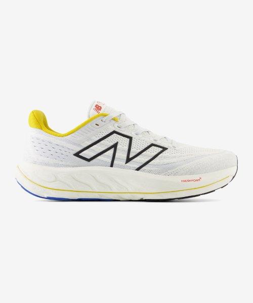 

NEW BALANCE NBPFES008W Fresh Foam x Bongo V6 Мужской 2E БЕЛЫЙ