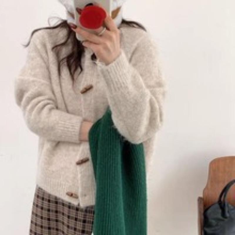 Autumn and winter new gentle wind horn buckle knitted cardigan top women's loose lazy wind sweater jacket