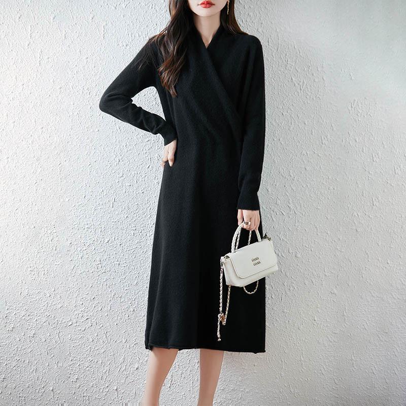 Women's V-Neck Knee-Length Pure Wool Dress - Loose Waist, Solid Color, Long Sleeve for Autumn/Winter