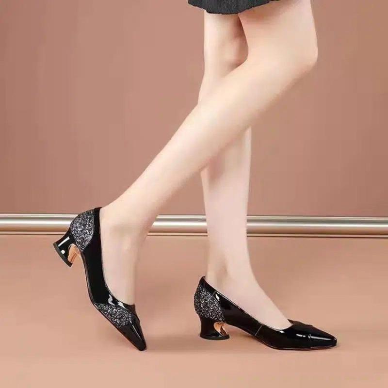 Fashion Fashion Women's High Heels Pumps 4CM Middle Heeled Elegant Ladies Wedding Shoes Sexy Red Pointed Toe Shallow Slip-On Party Shoes