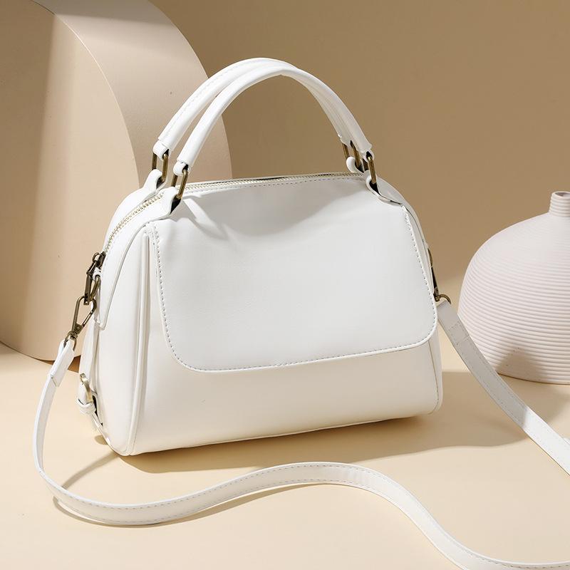 Bag Women's Bag New Trend Fashionable Retro Versatile Large Capacity Leather Shoulder Crossbody Bag Women's Handbag