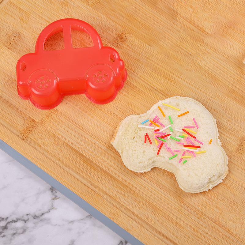 1/3pcs Sandwich Cutter Mini Cartoon Rabbit Bear Car Bread Knife Sandwich Cutter Sealer For Kids Bento Lunch Baking Mold