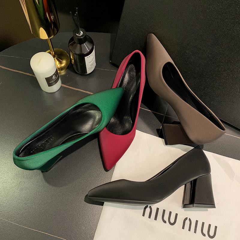 New Women Slip-On Chunky Heels High Heels Women Temperament Pointed Toe Shallow Sexy Wedding Shoes Pumps Plus Size 35-42