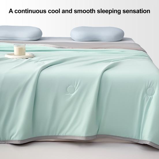 Cooling Summer Quilt Non-Sticky Air Condition Comforter Breathable Cooling Comforter for Night Sweats And Hot Sleepers