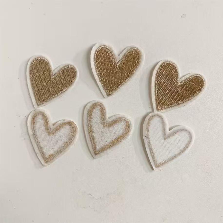 10 Stück Goldene Liebe Herz Stickerei Bügelflicken DIY Kleidung Reparatur Nähen Dekoration