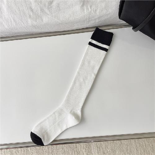 

Vintage Women Stockings Casual Striped Knee Socks Stockings JK Japanese Style Cotton Knitted Long Socks Stocking Autumn Winter One Size темно-сірий