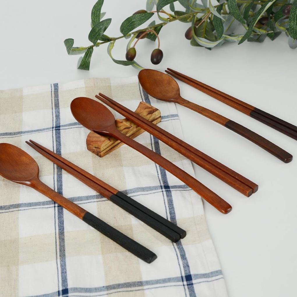 Cocina Saludable: Colección de Utensilios de Cocina de Palosanto