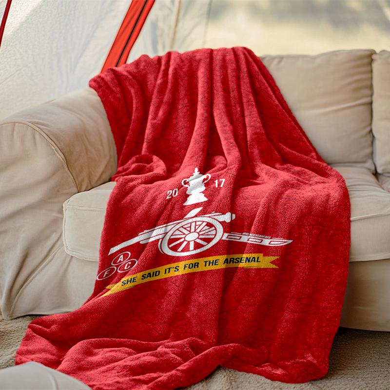 1pc Cozy Print Blanket, Football Club Blanket Appropriate for Home Picnic and Travel Adventures