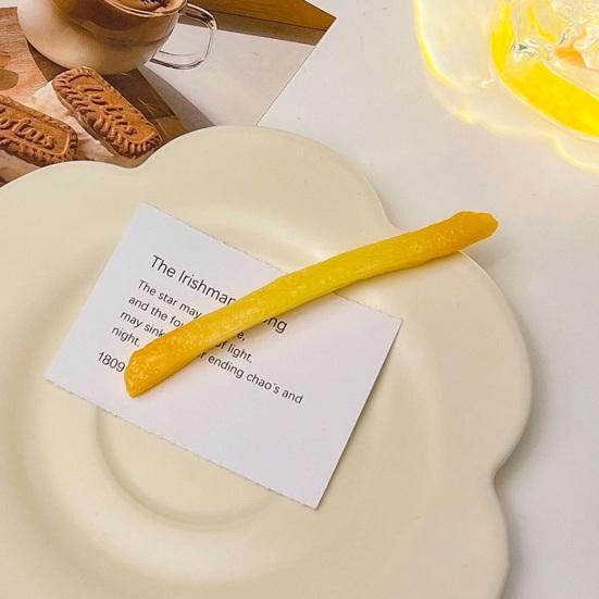 Pommes Frites Chips Form Haarspange Realistische Lebensmittel-Form Haarspange mit Metallboden Anti-Rutsch-Design Haarspange Haarschmuck