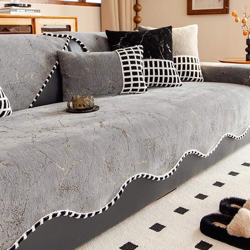 

French Special-Shaped New Non-Slip Sofa Cushion, High-End Sense Light Luxury Simple Seat Cushion, Sofa Cover Cover Cloth Towel 70*70cm
