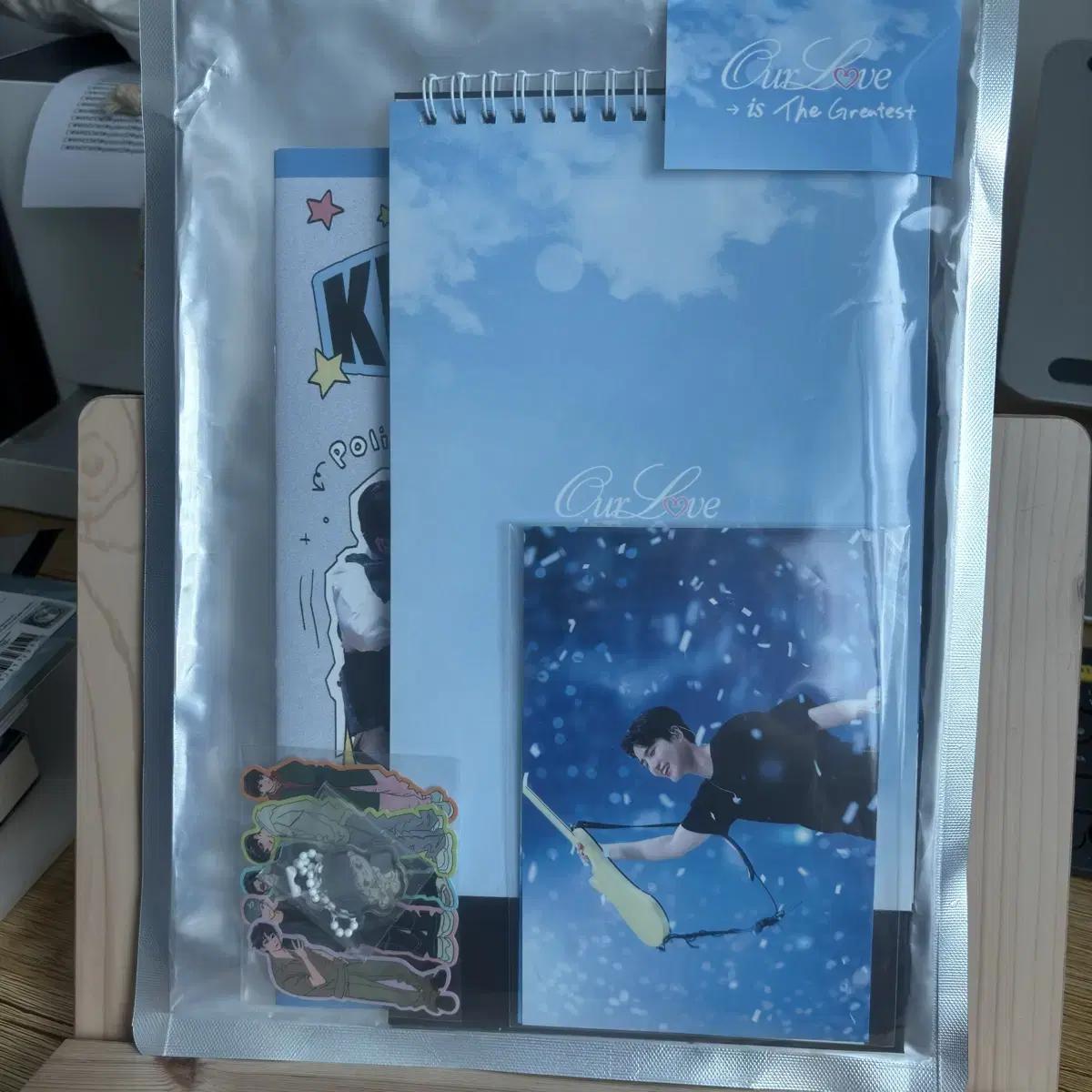 

DAY6 Молодой Кей Сезонные приветственные товары Календарь Фотобук