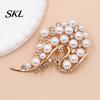 Long-lasting Brooch Pin, 3D Swan Design with Imitation Pearls, Anti-oxidation Anti-Oxidation Electroplated Finish Versatile Accessory for Coats Shirts