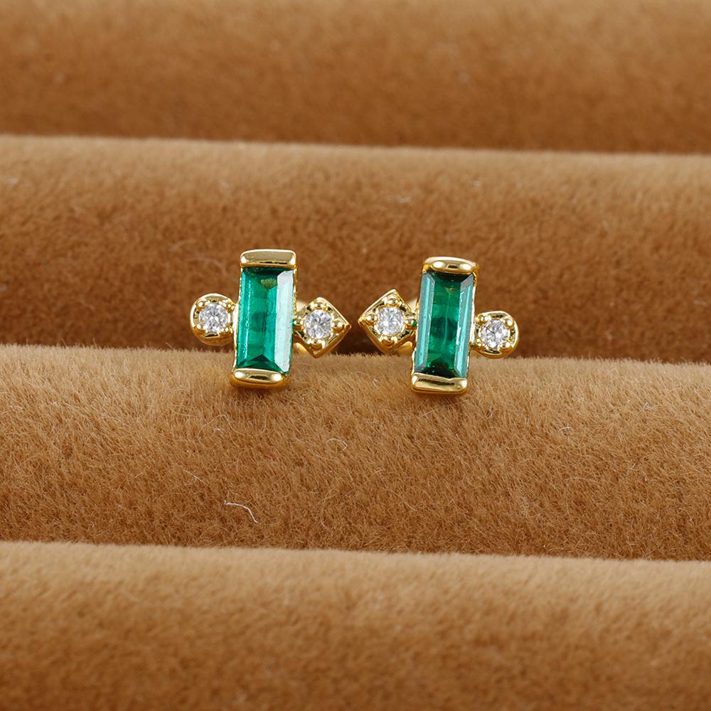 2PC Korean Stainless Steel Tragus Piercing Helix Green Studs Earrings for Women Flower Geometry Trendy Ear Piercing Body Jewelry