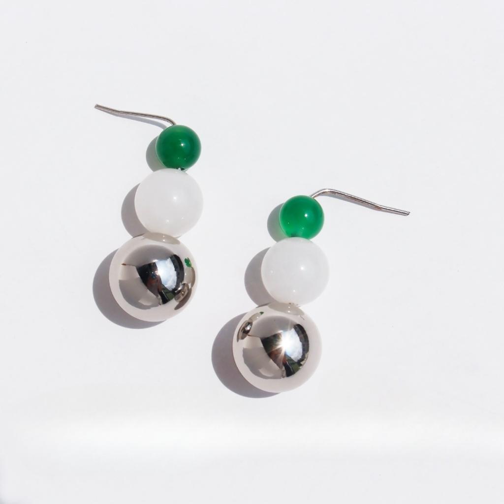 Design alla moda di alta gamma orecchini rotondi in metallo con agata verde orecchini in pietra naturale bianca unici per donna 95