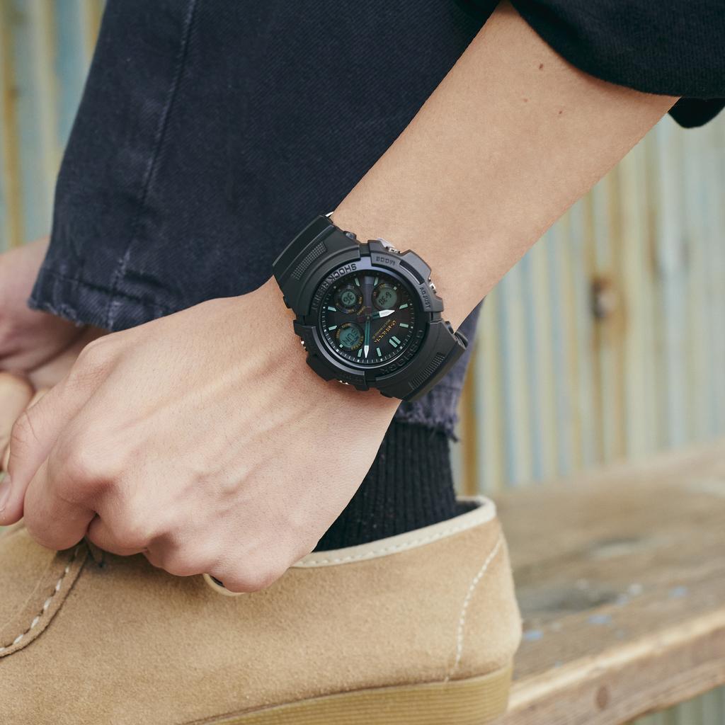 Casio G-SHOCK Men's Resin 200M Water Resistant Analog Shock Resistant Quartz Watch AWG-M100RC-1A