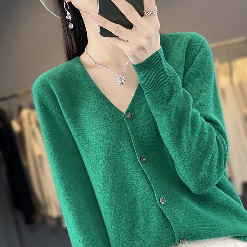 New V-neck Coat for Women In Autumn and Winter, Loose Knitted Sweater