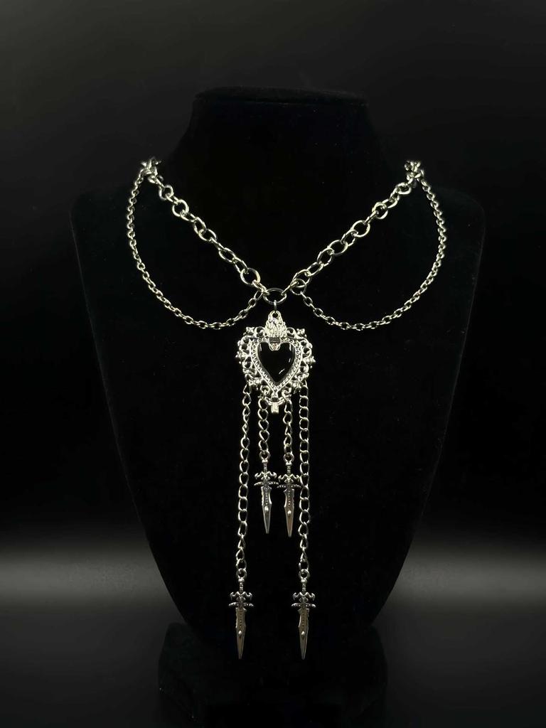 European & American Gothic Punk Heart Sword Pendant Double-Layer Necklace for Street Fashion Hot Girl Style