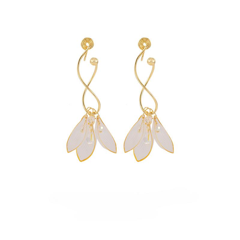 

Длинные серьги из смолы с белыми лепестками, женские зажимы для ушей в виде противомоскитной катушки без пирсинга, серьги-клипсы