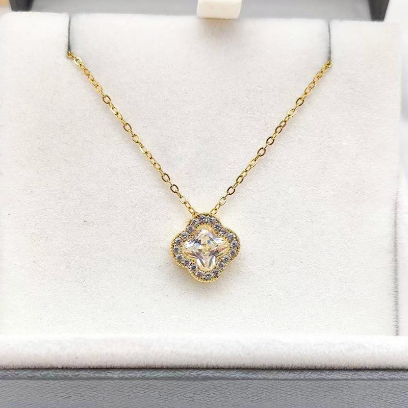 1 Pcs Lucky Flower Clover Copper Pendant Necklace Steel Clavicle Chain Women's Girls' Elegant Gift Accessories