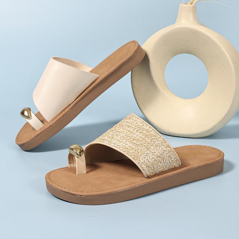 Straw slippers women's summer wear square head holiday wind cover toe cool slippers flat bottom beach cool slippers