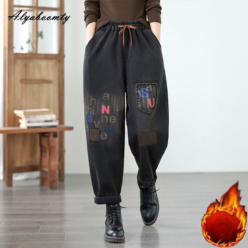 

Женские джинсы больших размеров на осень-зиму, утепленные теплым флисом, с высокой посадкой, с черным принтом букв, стильные, повседневные, свободные, базовые джинсы L чёрный