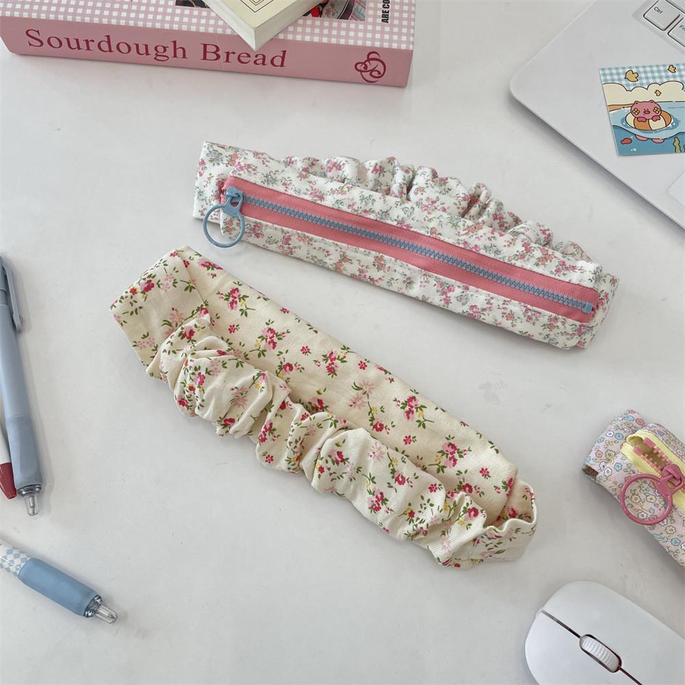 Student Floral Pencil Case With Large Capacity And Polyester Material For School Supplies