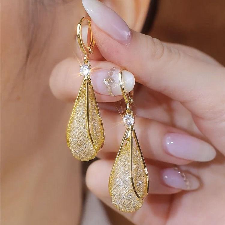 New trendy gold wire mesh water drop ear buckle women, niche design high sense fashion Internet celebrity earrings earrings