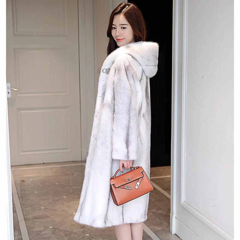 Dámský Cross Mink Skin Coat Whole Mink Long Fur Coat Winter New Velvet Warmed s kapucí
