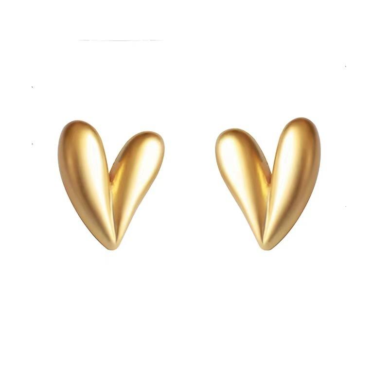 2026 Retro Metal Heart Cross Ear Clips For Women Girls Simple Without Piercing Clip Earrings Fashion Ear Clip Party Jewelry