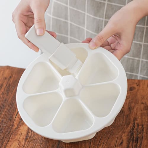 Onigiri Mold, Triangular Sushi Mold, 6-piece Onigiri Maker, Large Onigiri Mold, Large Onigiri Maker, Polypropylene Onigiri Maker with 6 Holes, Triangu