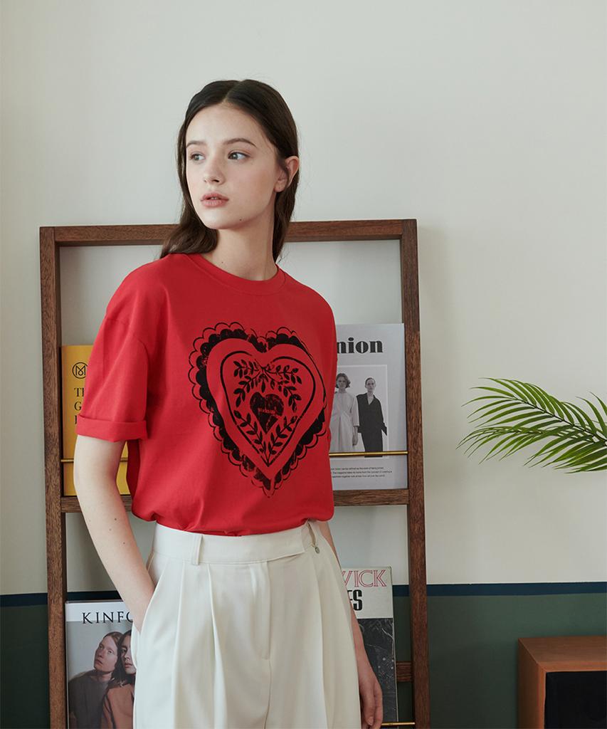 Eoboneoseu Heart Print T-Shirt [Red]