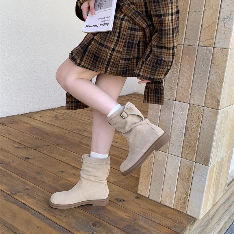 Retro medium boots knight boots women's shoes 2025 new autumn and winter stacked small short boots flat Martin boots