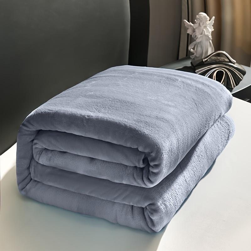 Solid Flannel Multifunctional Blanket, Soft And Skin-Friendly, Warm And Comfortable, Suitable For Living Room, Bedroom, Office.
