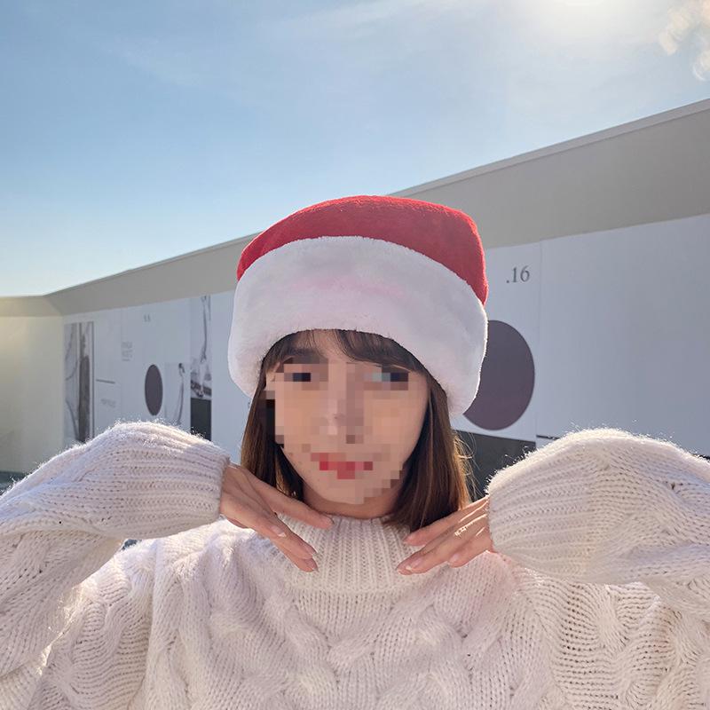 Plush Christmas Hat for Adults & Children - Perfect for Gifts & Holiday Decorations