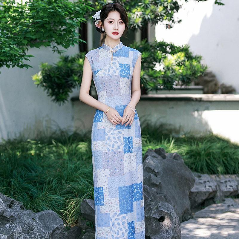 Womens Modern Chinese Style Sleeveless Long Cheongsam Dress With Grid Stand Collar Round Placket 2026