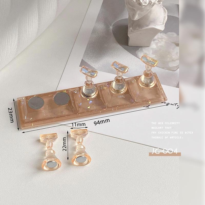 1 Set Transparent Aurora Nail Stand Magnetic False Nails Holder Press On Nail Display Nail Rack Acrylic Nail Training Manicure