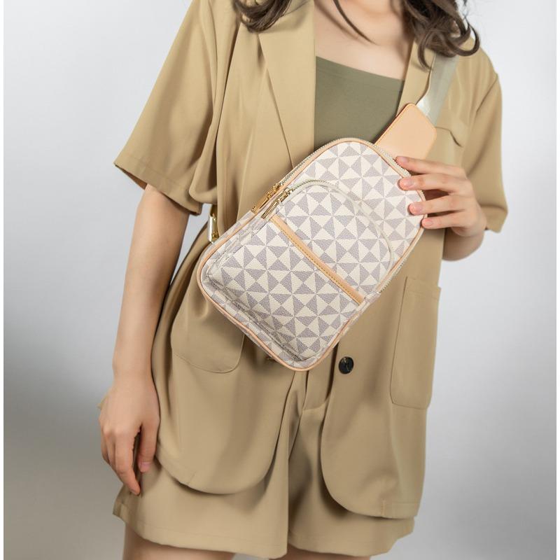 Retro printed letter fashion breast bag women's new large-capacity versatile simple shoulder messenger bag