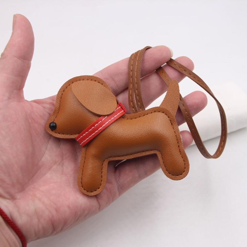 Hundeförmiger Kunstleder Schlüsselanhänger Taschenanhänger Dekorative Handtaschenanhänger Leichtes Zubehör für den täglichen Gebrauch