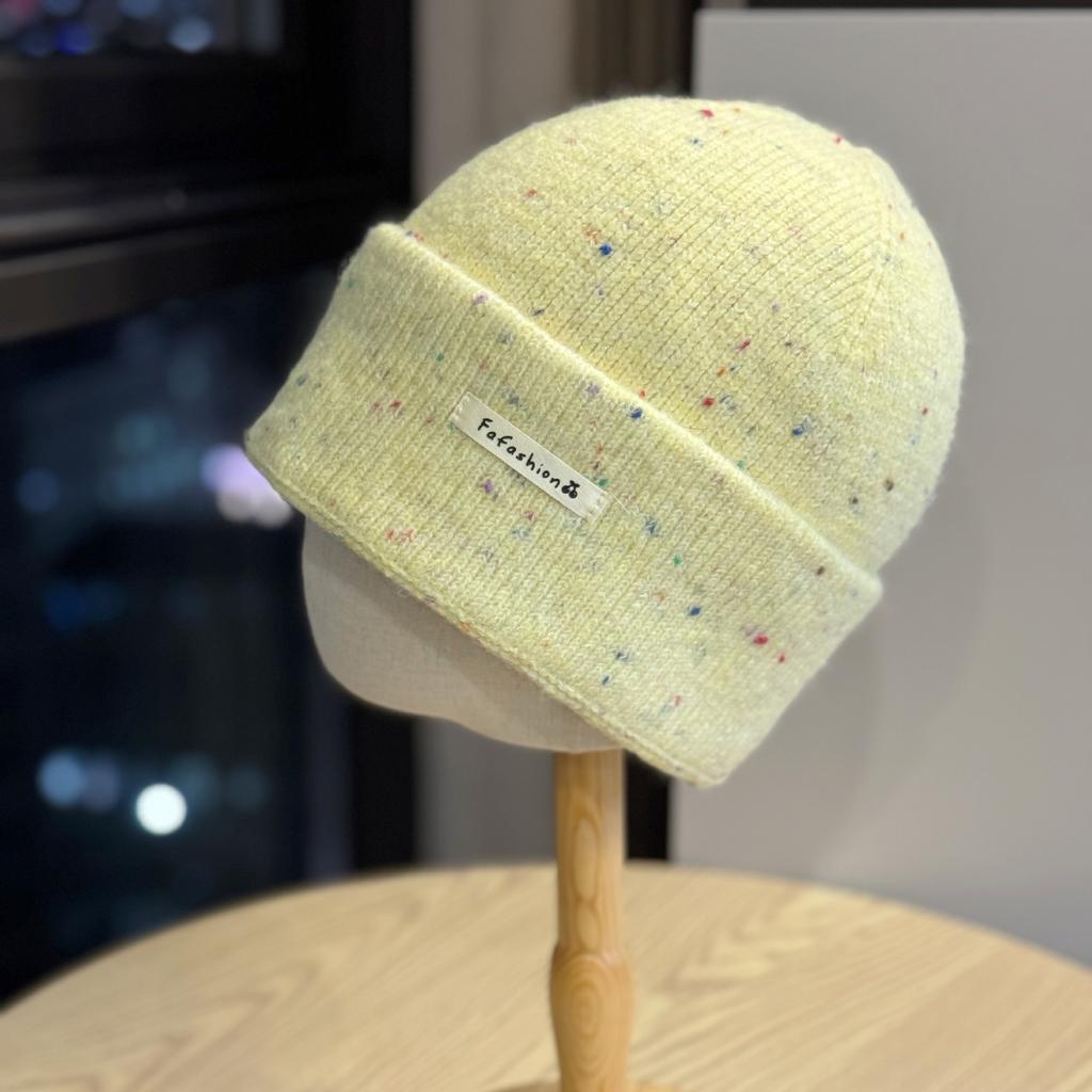 New Star Dot Color Hat Women's Winter Woolen Hat Fashionable Knitted Hat Autumn and Winter High Quality Warm and Versatile Cold Hat