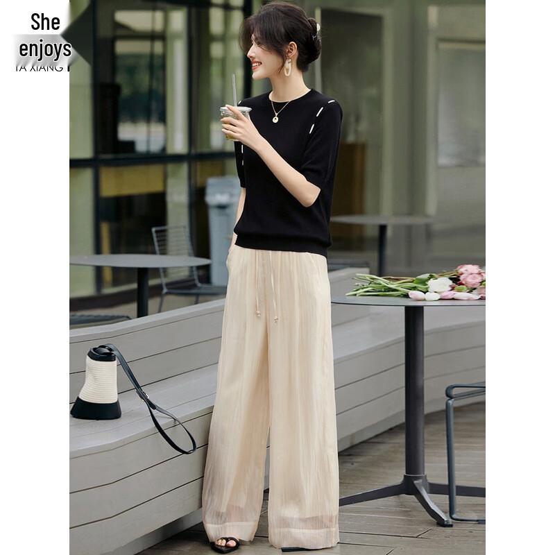 Women's Round Neck Knit T-Shirt