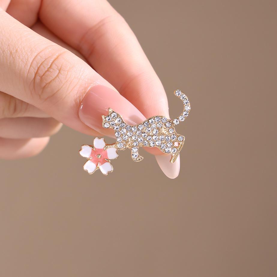 Lovely Birds Butterfly Flower Brooches For Women Coat Dress Lapel Pin Anti-Glare Fixed Sweater Clothing Accessories Gift